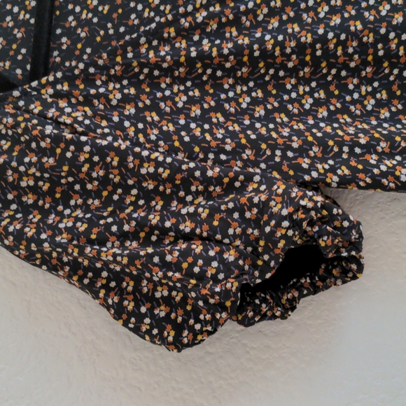 Madewell Bubble-Sleeve Button-Front Midi Dress in Adorable Ditsy / SMALL (OBO) - Picture 8 of 12